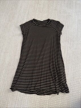 Soprano Black and Cream Striped Short Sleeve Swing Dress sz M